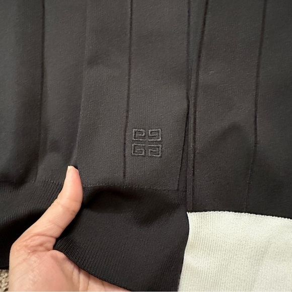 Givenchy Two Tone Ribbed Stretch Knit Turtleneck Sweater Black & White sz XS/S - Picture 9 of 15